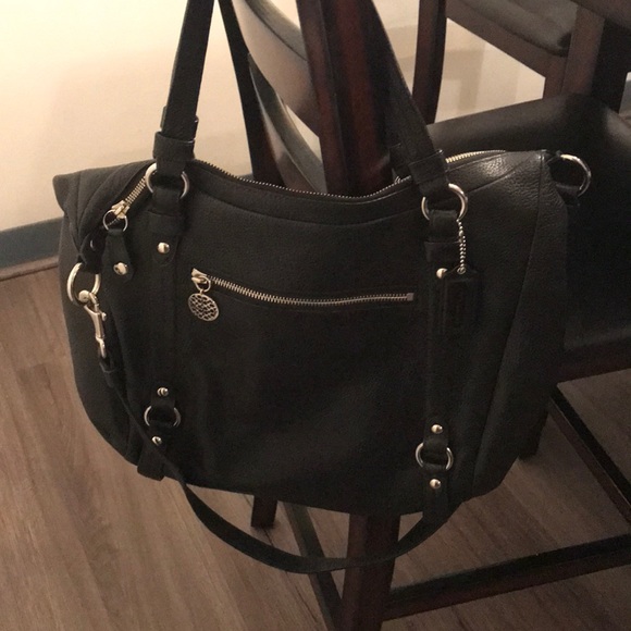 Coach Hobo. SALE 6 HOUR PRICE FIRM - Picture 1 of 5